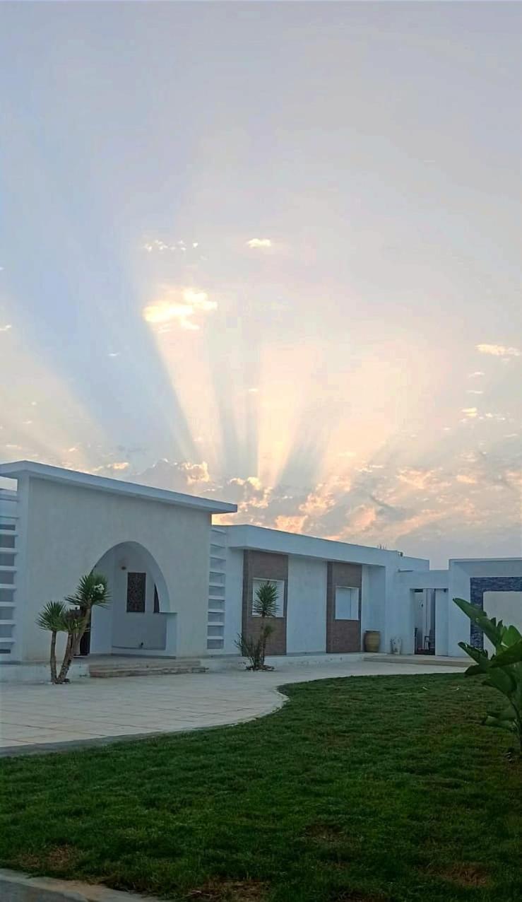 Vill La Reine Jerba Avec Piscine Villa El Guecheine Екстериор снимка